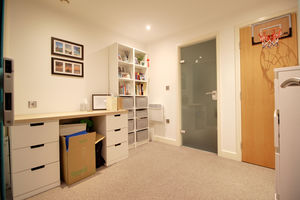 Photo 7- click for photo gallery